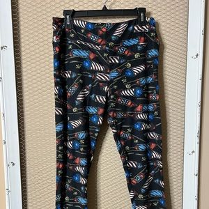 LuLaRoe Leggings TC Firecrackers